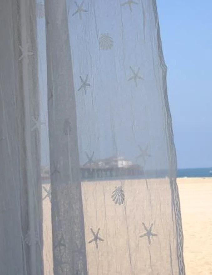 Tactile patio corner brings a useful note of texture, making the wall feel personal and relaxed.