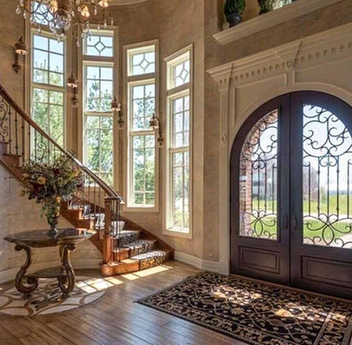 Open kitchen nook supports the garden edge through ease, leaving the space feeling fresh and intentional.