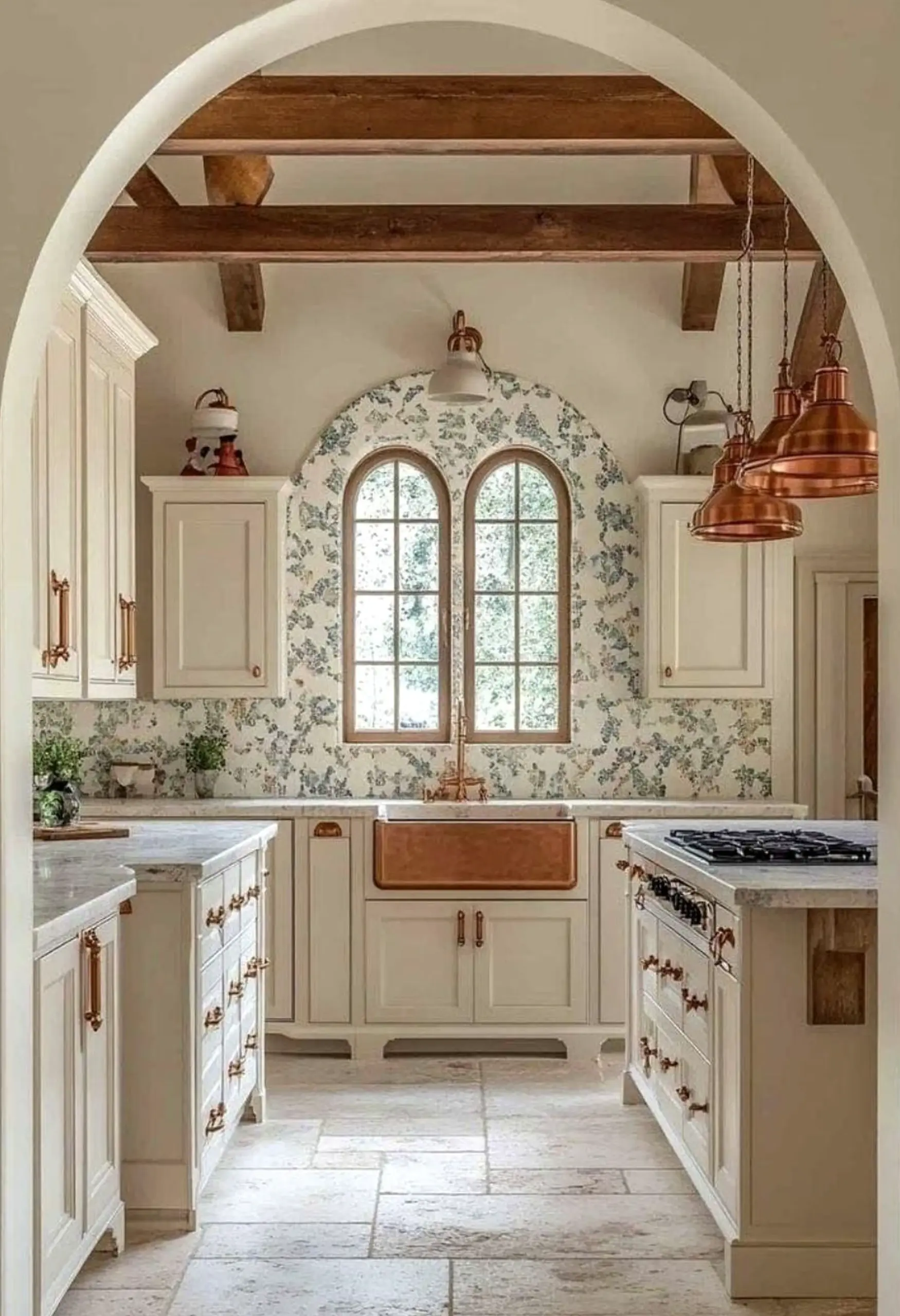 Open sink area brings a useful note of texture, making the design feel pleasantly composed.