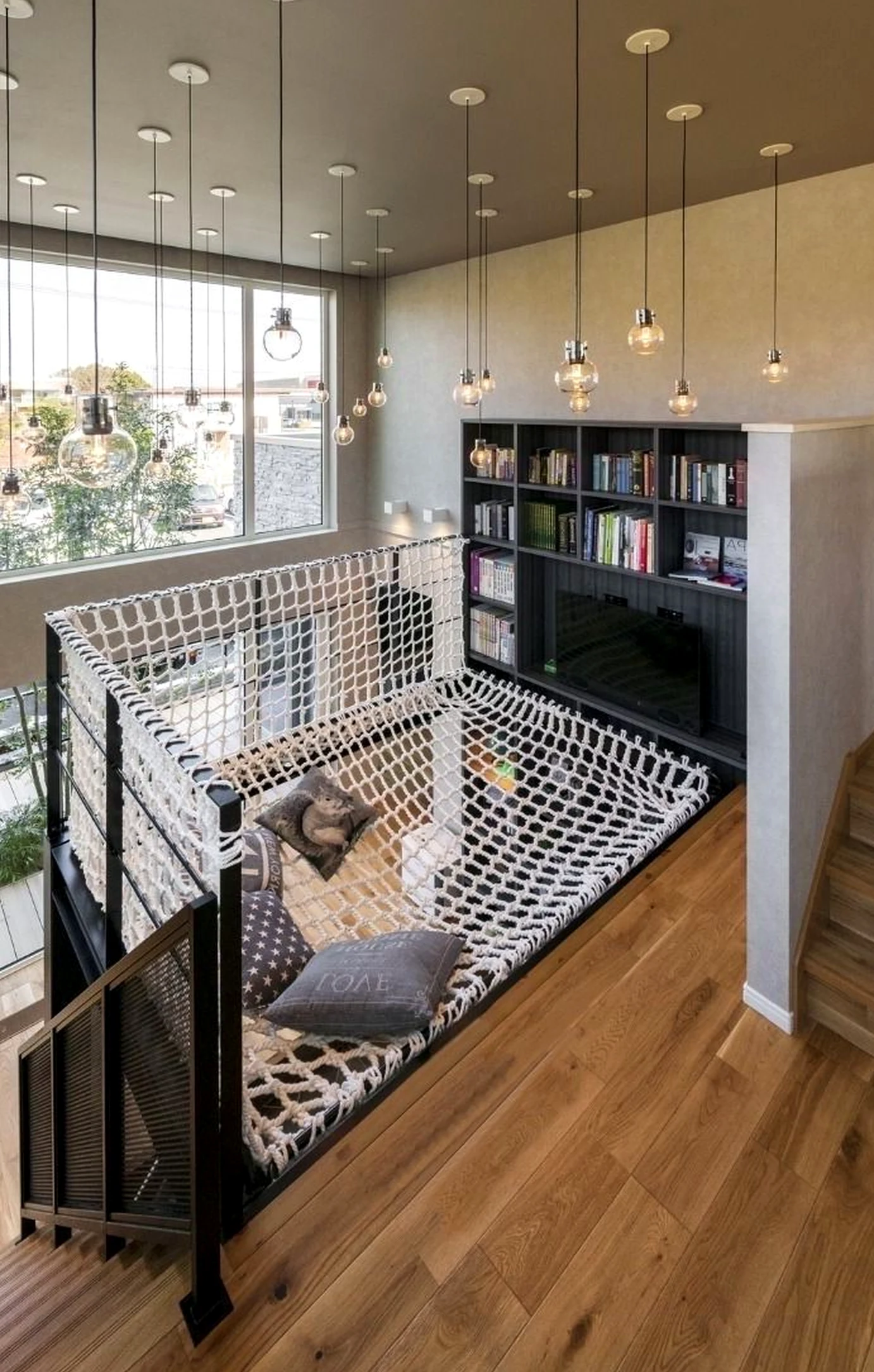 Balanced sunlit room gives the outdoor space more texture, so the whole view feels personal and relaxed.