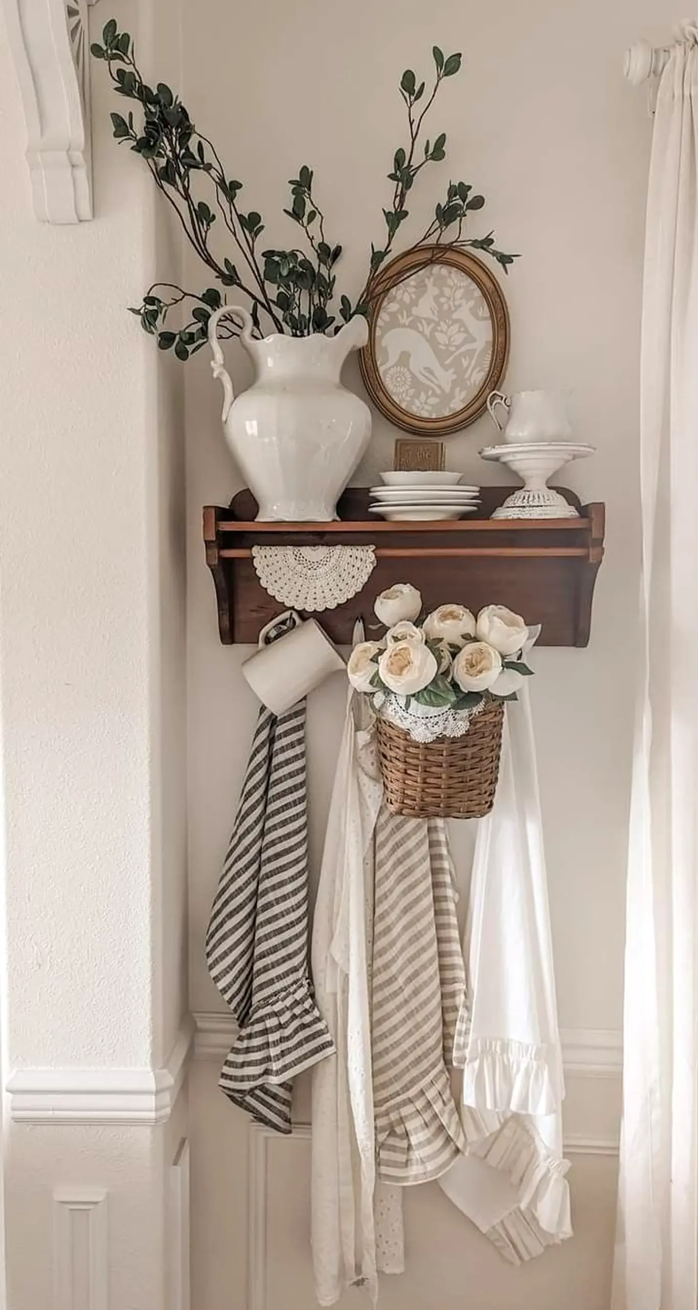 Sunny painted door draws attention to movement while the corner stays bright but not busy.