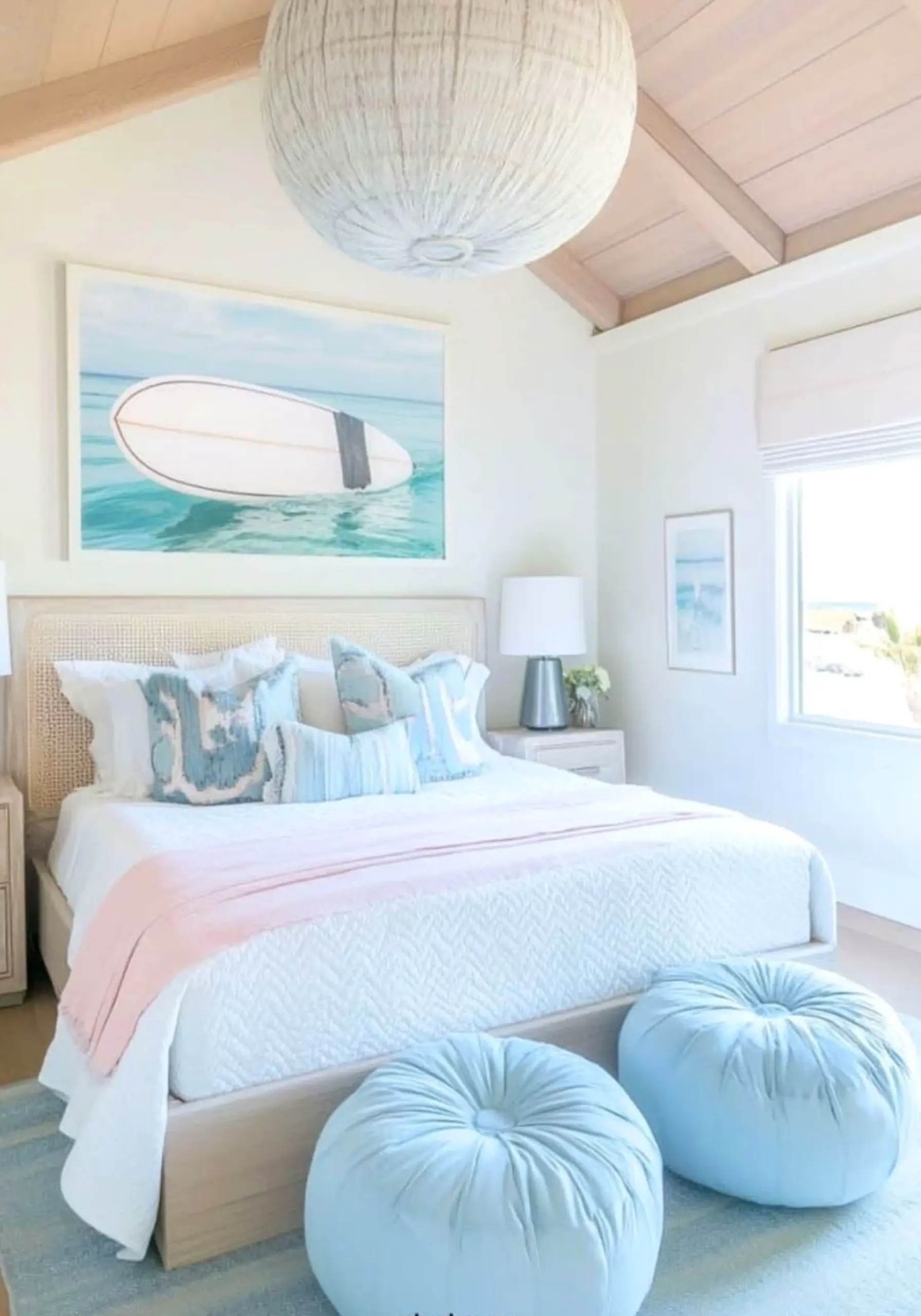 Fresh poolside setting adds a clear layer of freshness, helping the view feel fresh and intentional.