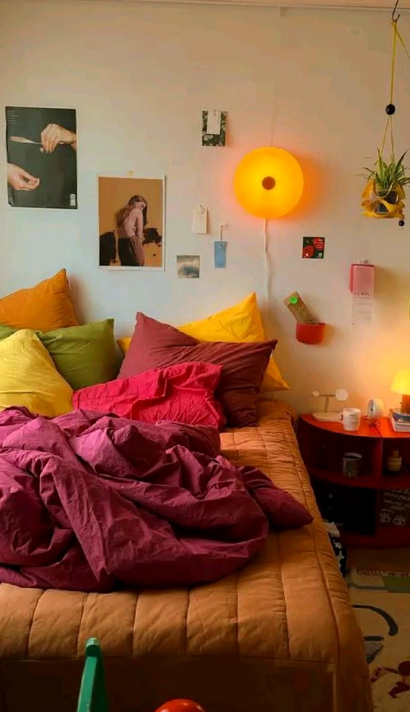 Warm compact workspace brings charm to the room, creating a mood that feels simple yet expressive.